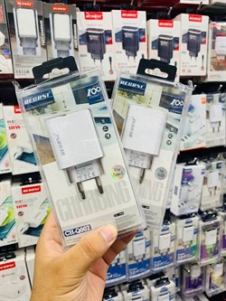 CH-Q002 сетевое зарядное устройство V8 2U4wuukKgX6Pv0cte36xF2 - фото 10732
